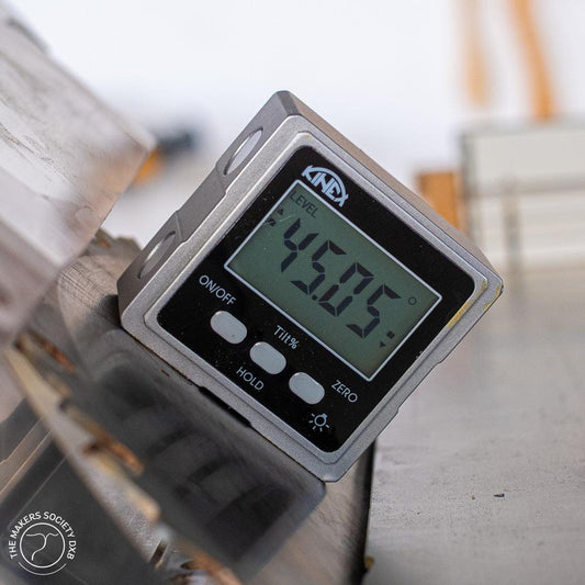 K-Met digital inclinometer high precision for calibration of instruments and for setting machines sold by The Makers Society Dubai